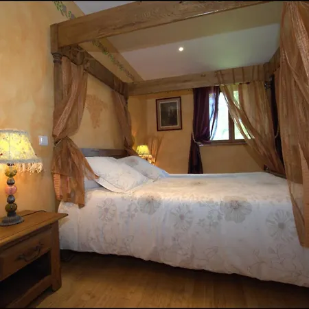 D'hotes Le Moulin Du Pont Bed & Breakfast